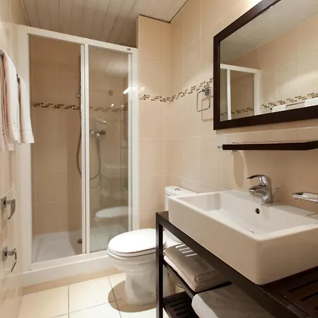 Cosmotel Marais Republique فندق 3*