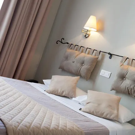 Hotel Cosmotel Marais Republique 3*
