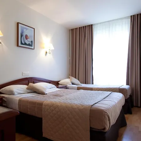 Hotel Cosmotel Marais Republique
