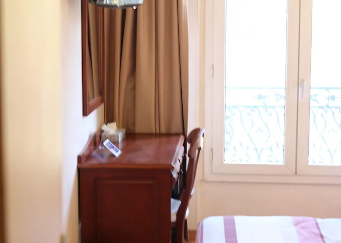 Cosmotel Ξενοδοχείο Παρίσι