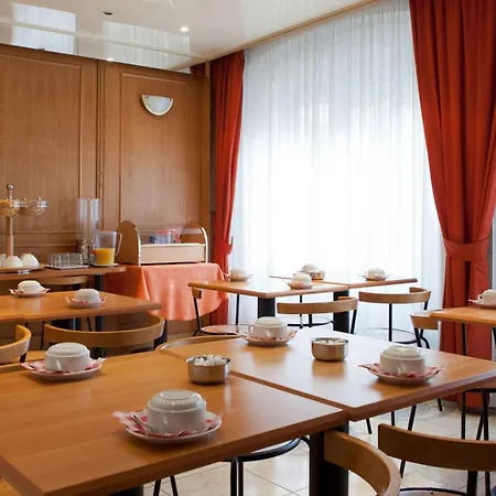 Otel Cosmotel Paris