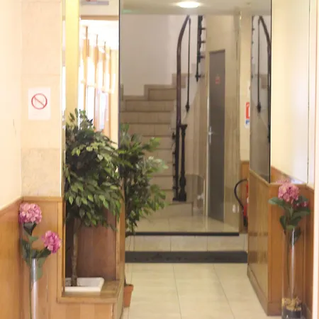 Cosmotel Otel Paris