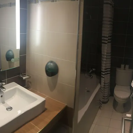 Cosmotel Otel Paris