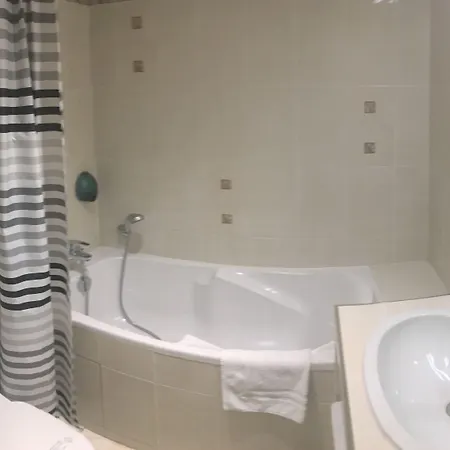 Otel Cosmotel