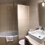 코스모텔 3*