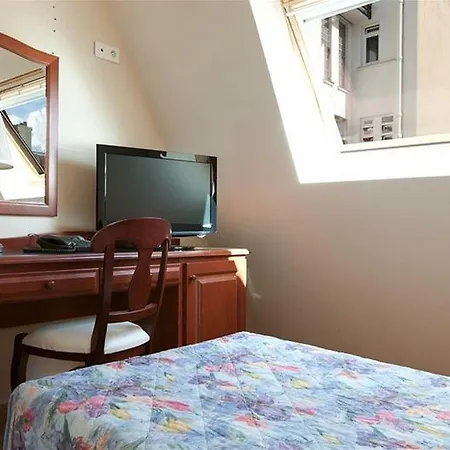Cosmotel Hotel 3*
