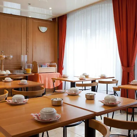Hotel Cosmotel Paris