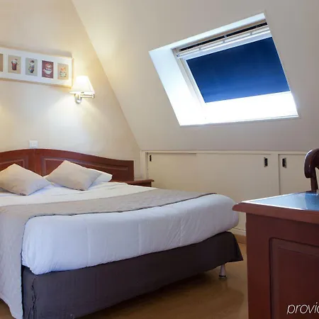 Cosmotel Hotel Paris