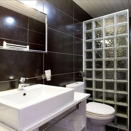 Cosmotel 3* Paris